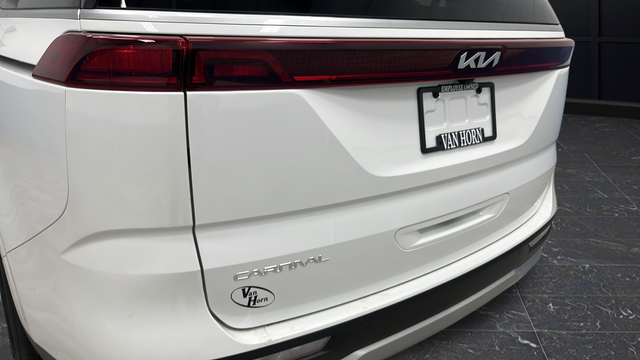 2024 Kia Carnival LX