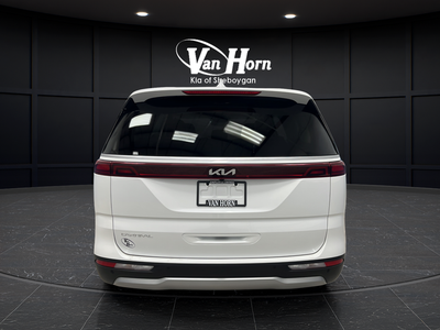 2024 Kia Carnival LX