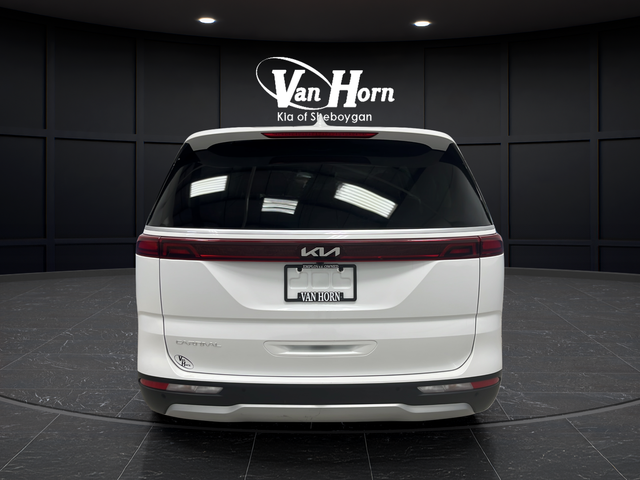 2024 Kia Carnival LX