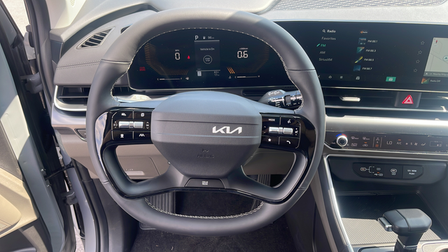 2027 Kia Carnival LXS