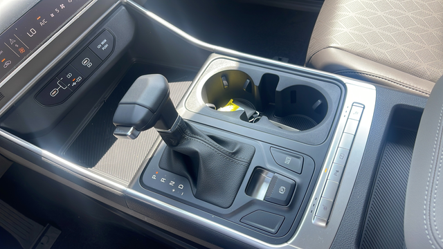 2027 Kia Carnival LXS