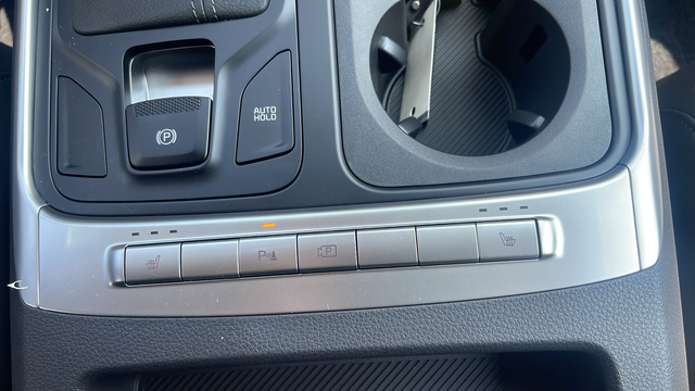 2027 Kia Carnival LXS