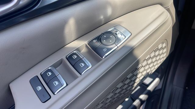 2027 Kia Carnival LXS