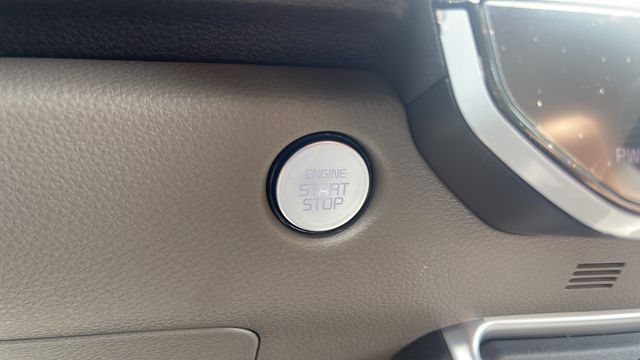 2027 Kia Carnival LXS