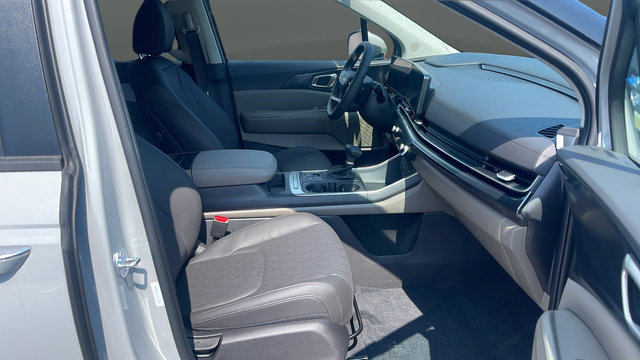 2027 Kia Carnival LXS