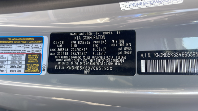 2027 Kia Carnival LXS