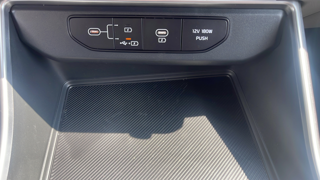 2027 Kia Carnival LXS