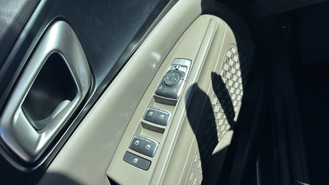 2027 Kia Carnival LX