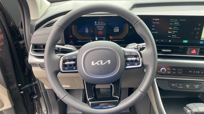 2026 Kia Carnival LXS