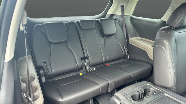 2027 Kia Carnival Hybrid LXS