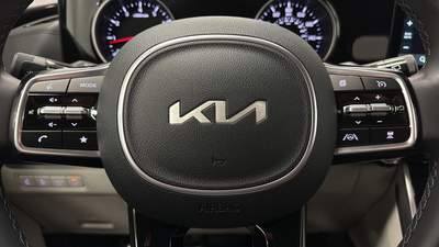 2024 Kia Carnival EX