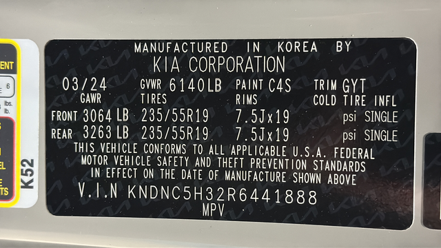 2024 Kia Carnival EX