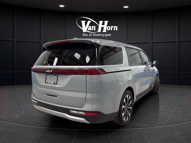 2024 Kia Carnival EX