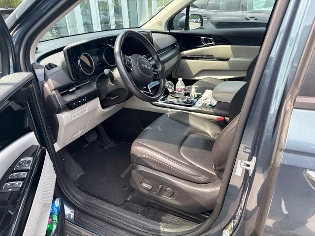 2024 Kia Carnival EX