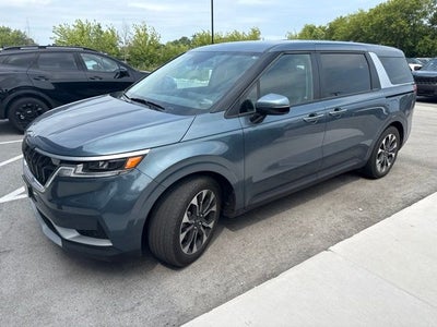 2024 Kia Carnival EX
