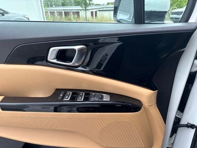 2024 Kia Carnival EX