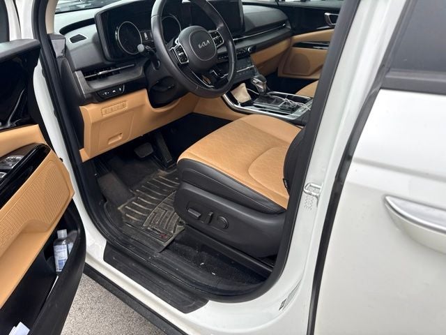 2024 Kia Carnival EX