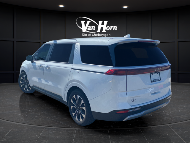 2024 Kia Carnival EX