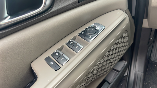 2027 Kia Carnival EX