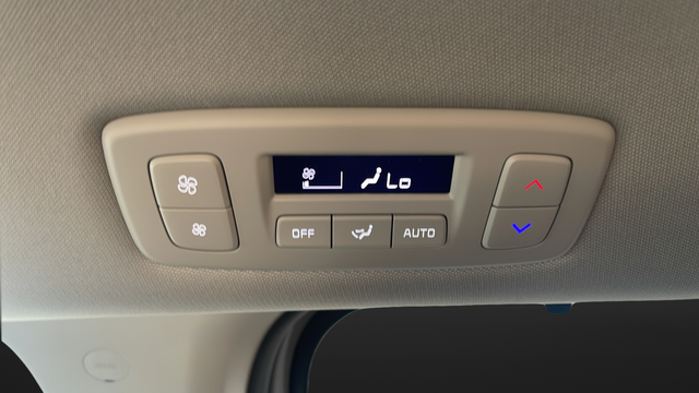 2027 Kia Carnival EX