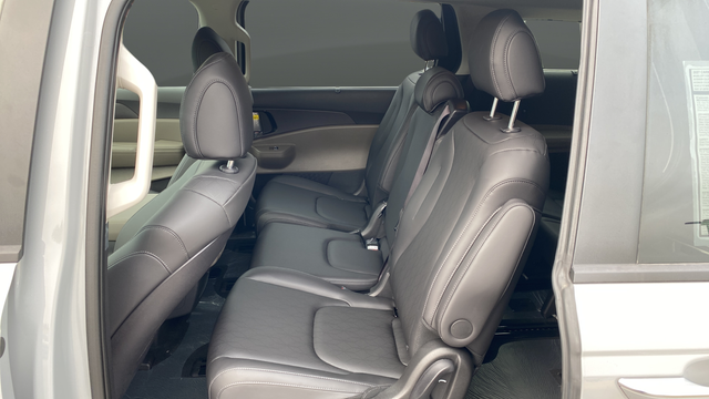 2027 Kia Carnival EX