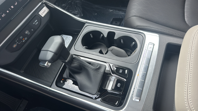 2027 Kia Carnival EX