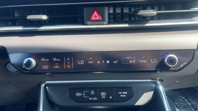 2027 Kia Carnival EX