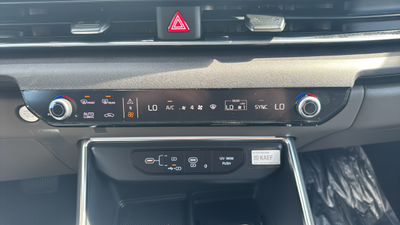 2027 Kia Carnival EX