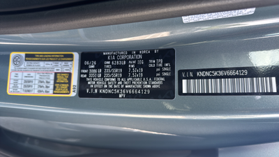 2027 Kia Carnival EX