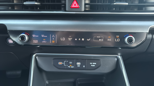 2027 Kia Carnival Hybrid EX