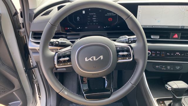 2026 Kia Carnival SX
