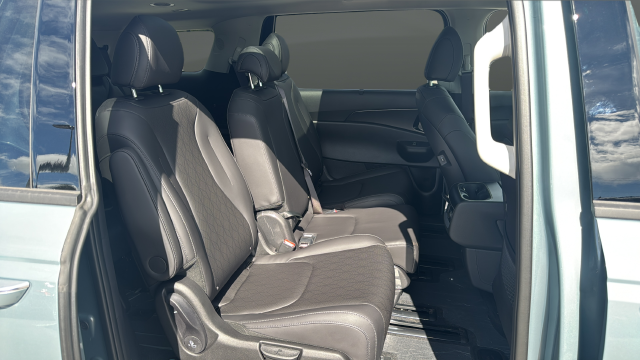 2027 Kia Carnival SX