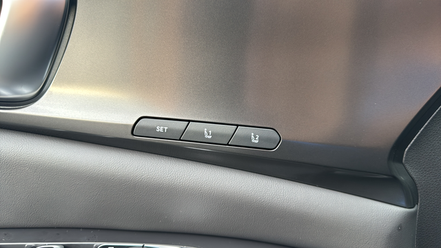 2027 Kia Carnival SX