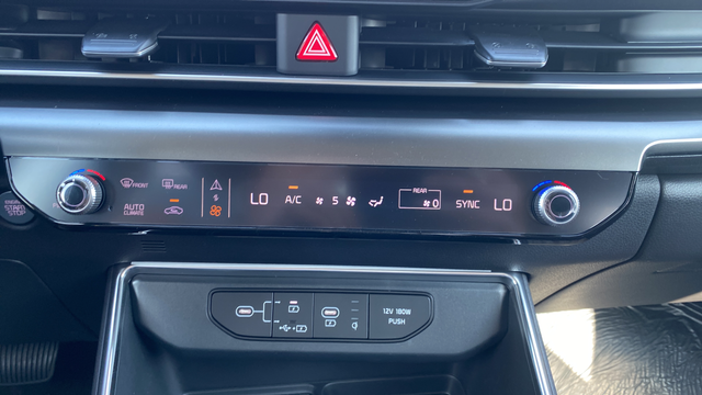 2026 Kia Carnival SX