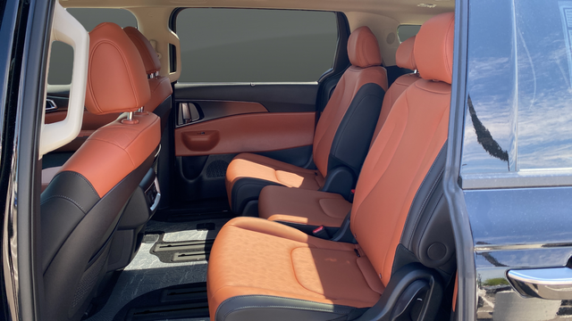 2026 Kia Carnival Hybrid SX