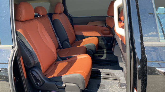 2026 Kia Carnival Hybrid SX