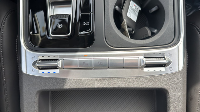 2027 Kia Carnival Hybrid SX