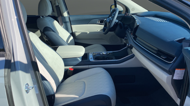 2027 Kia Carnival Hybrid SX