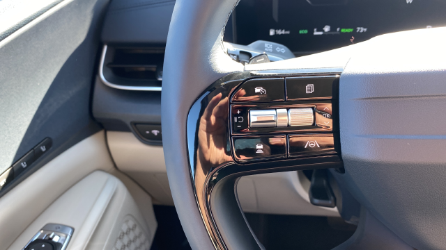 2027 Kia Carnival Hybrid SX