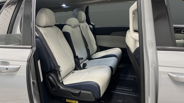 2025 Kia Carnival Hybrid SX Prestige