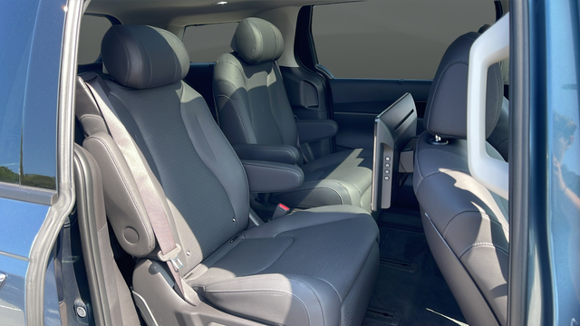2026 Kia Carnival SX Prestige - Photo 26