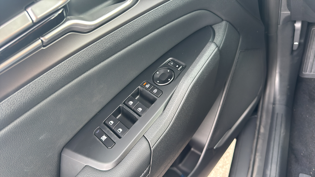2027 Kia Sportage Hybrid EX