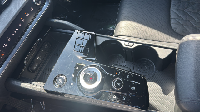2025 Kia Sportage Plug-In Hybrid X-Line