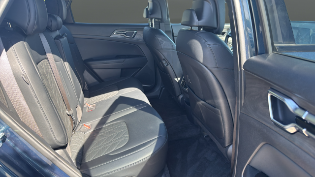 2025 Kia Sportage Plug-In Hybrid X-Line