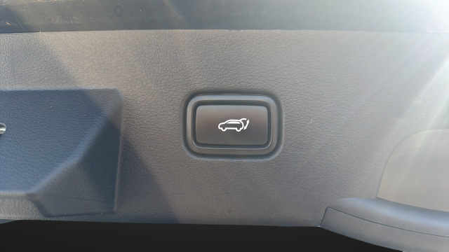 2025 Kia Sportage Plug-In Hybrid X-Line