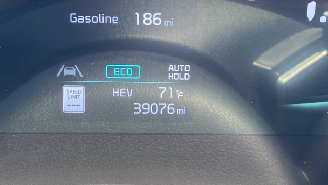 2024 Kia Sportage Plug-In Hybrid X-Line