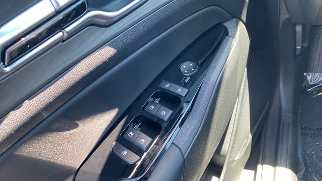 2024 Kia Sportage Plug-In Hybrid X-Line