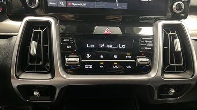 2024 Kia Sorento Hybrid EX