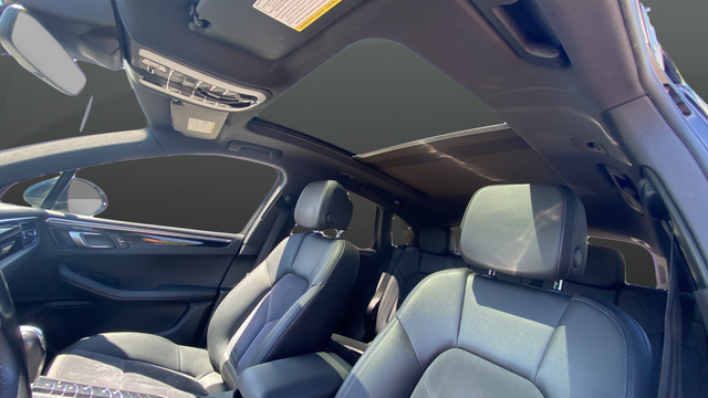 2021 Porsche Macan Base