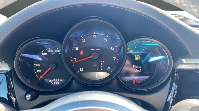 2021 Porsche Macan Base